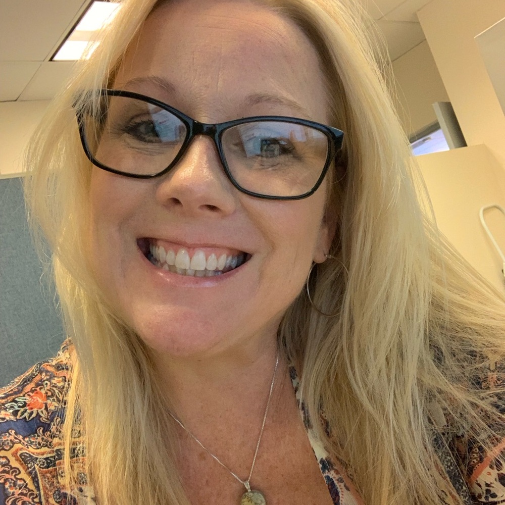 Meet your Posher, Julie